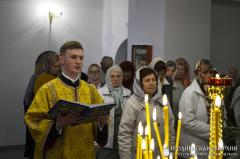 Архиепископ Артемий совершил литургию в нижнем храме прихода Богоявления Господня города Щучин