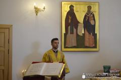 Архиепископ Артемий совершил литургию в нижнем храме прихода Богоявления Господня города Щучин