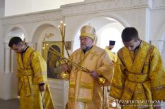 Архиепископ Артемий совершил литургию в нижнем храме прихода Богоявления Господня города Щучин