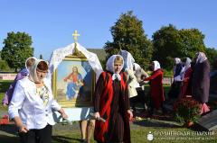 В день Воздвижения Креста Господня архиепископ Артемий посетил приход деревни Головачи