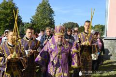 В день Воздвижения Креста Господня архиепископ Артемий посетил приход деревни Головачи