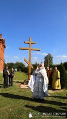 В деревне Мильковщина освятили поклонный крест