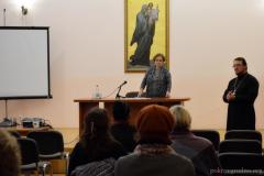 В Клубе православного общения выступила писательница и педагог Елена Михаленко