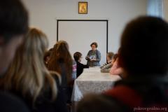 Писательница Елена Михаленко встретилась с учениками и педагогами воскресной школы Покровского собора