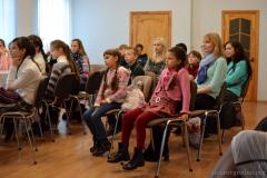 Писательница Елена Михаленко встретилась с учениками и педагогами воскресной школы Покровского собора