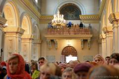 В день Покрова Богородицы архиепископ Артемий совершил литургию и хиротонии в кафедральном соборе