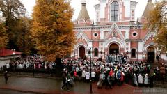 В день Покрова Богородицы архиепископ Артемий совершил литургию и хиротонии в кафедральном соборе