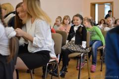 Воспитанники воскресной школы собора поздравили матерей с праздником Покрова Пресвятой Богородицы концертом