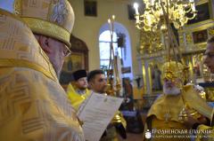 Архиепископ Артемий совершил литургию в храме Святителя Николая Чудотворца города Волковыска