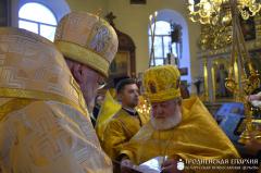 Архиепископ Артемий совершил литургию в храме Святителя Николая Чудотворца города Волковыска