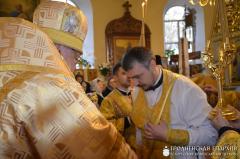 Архиепископ Артемий совершил литургию в храме Святителя Николая Чудотворца города Волковыска