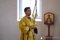 В день памяти новомучеников и исповедников Земли Белорусской архиепископ Артемий совершил литургию в храме города Скидель