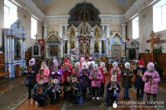 Школьники поселка Зельвы посетили храм Святой Троицы