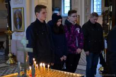 Філолагі і студэнты ГрДУ Янкі Купалы памаліліся ў Пакроўскім саборы за спачын душ беларускіх пісьменнікаў, дзеячаў культуры і калег 