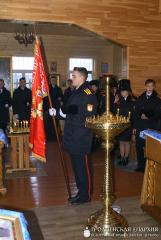 Священник освятил знамя Гродненского областного кадетского училища