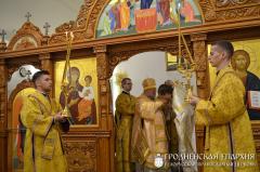 В день памяти святителя Николая архиепископ Артемий совершил литургию и хиротонию в домовой церкви Архиерейского Подворья