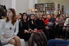 На открытии выставки «Мудрость обретаем от словес книжных» настоятель Покровского собора представил раритетные издания