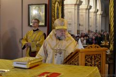 В Неделю Святых Праотец Архиепископ Артемий совершил в Покровском соборе Божественную литургию и иерейскую хиротонию
