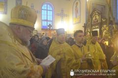 Архиепископ Артемий совершил литургию в храме блаженной Ксении Петербургской города Гродно