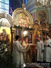 Архиепископ Артемий сослужил Патриаршему Экзарху за великой вечерней в Рождество-Богородичном монастыре