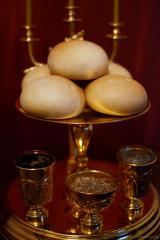 В Рождественский сочельник архиепископ Артемий возглавил богослужения в Покровском соборе