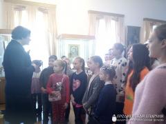 Воспитанники воскресной школы агрогородка Обухово посетили рождественскую выставку и батлейку в Гродненском музее истории религии