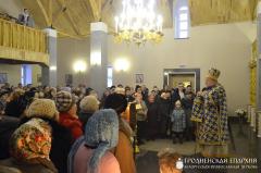 В Неделю сыропустную архиепископ Артемий совершил литургию в малом храме великомученика Пантелеимона города Гродно