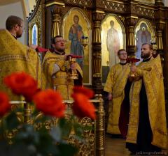 В день памяти Собора новомучеников и исповедников архиепископ Артемий совершил литургию в Покровском соборе