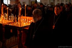 В Неделю сыропустную Владыка Артемий возглавил вечерню с чином прощения в Покровском соборе