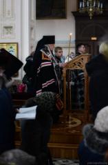 Архиепископ Артемий совершил повечерие с чтением Великого канона в Покровском соборе