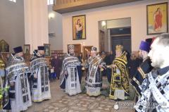 В пятницу первой седмицы Великого поста архиепископ Артемий совершил Литургию Преждеосвященных Даров в кафедральном соборе Волковыска