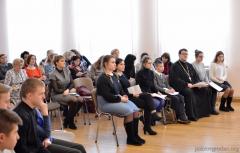 Читательская конференция по книге И. С. Шмелева «Лето Господне» состоялась в приходской школе Покровского собора Читательская конференция по книге И. С. Шмелева «Лето Господне» состоялась в приходской школе Покровского собора