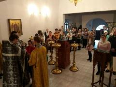 Літургію раней-асвячоных Дароў з місіянерскімі каментарамі здзейснілі для нядзельнай школы Пакроўскага сабора