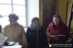 Архиепископ Артемий совершил Литургию Преждеосвященных Даров в храме поселка Острино