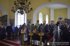 Архиепископ Артемий совершил Литургию Преждеосвященных Даров в храме поселка Острино