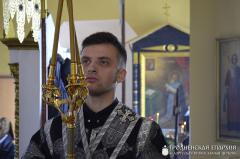 Архиепископ Артемий совершил Литургию Преждеосвященных Даров в храме поселка Острино