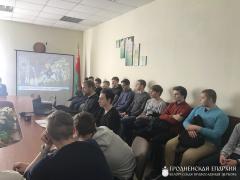 Священник встретился со студентами колледжа коммунального хозяйства