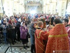 В праздник Радоницы архиепископ Артемий совершил литургию в кафедральном соборе Гродно