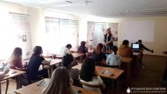 Священник провел ряд встреч со студентами медицинского колледжа