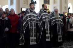 Архіепіскап Арцемій узначаліў богаслуженні Вялікага Пятка ў Пакроўскім саборы