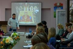 На семінары "Метады практычнага вырашэння праблемы алкагалізму і наркаманіі" ў г. Шчучыне выступілі прадстаўнікі Пакроўскага сабора