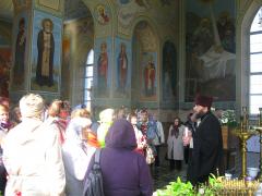 Верующие пожилого возраста посетили храм деревни Олекшицы