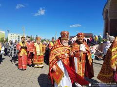 Архиепископ Артемий совершил литургию в храме великомученика Георгия поселка Красносельский