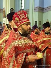 Архиепископ Артемий совершил литургию в храме великомученика Георгия поселка Красносельский