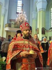 Архиепископ Артемий совершил литургию в храме великомученика Георгия поселка Красносельский