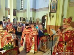 Архиепископ Артемий совершил литургию в храме великомученика Георгия поселка Красносельский