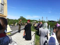 Настоятель храма деревни Озеры принял участие в митинге, посвященном Дню победы