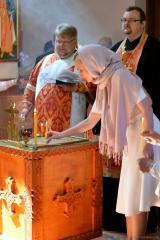 Сад мира «Сирень Победы» у стен древней Коложской церкви пополнился новыми «пасхалиями»