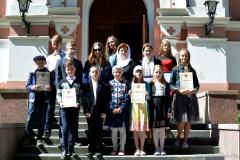 Выхаванцаў моладзевай іканапіснай студыі "Пакроў" ўзнагародзілі дыпломамі і граматамі Выхаванцаў моладзевай іканапіснай студыі "Пакроў" ўзнагародзілі дыпломамі і граматамі