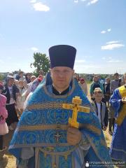 Архиепископ Артемий совершил литургию в малом храме прихода микрорайона Зарица города Гродно Архиепископ Артемий совершил литургию в малом храме прихода микрорайона Зарица города Гродно